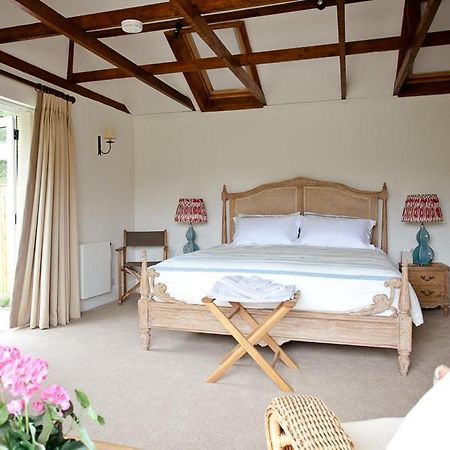 The Old Hop Kiln Barn Bed & Breakfast Питърсфилд Екстериор снимка