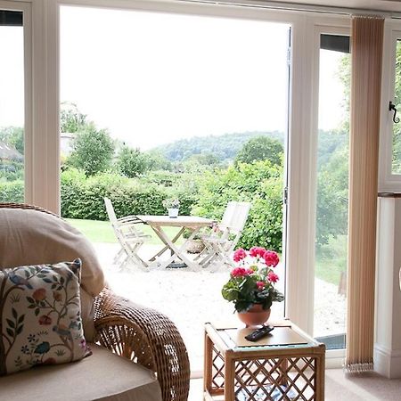 The Old Hop Kiln Barn Bed & Breakfast Питърсфилд Екстериор снимка